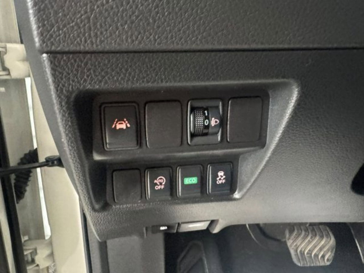 Nissan Qashqai 1.6 dCi 2WD Tekna (15)