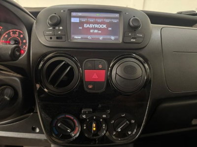Fiat Qubo 1.3 MJT 80 CV Lounge (17)