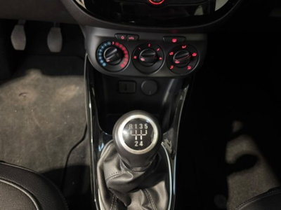 Opel Adam 1.2 70 CV Glam (16)