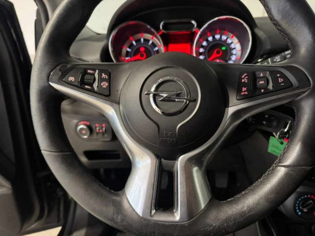 Opel Adam 1.2 70 CV Glam (17)