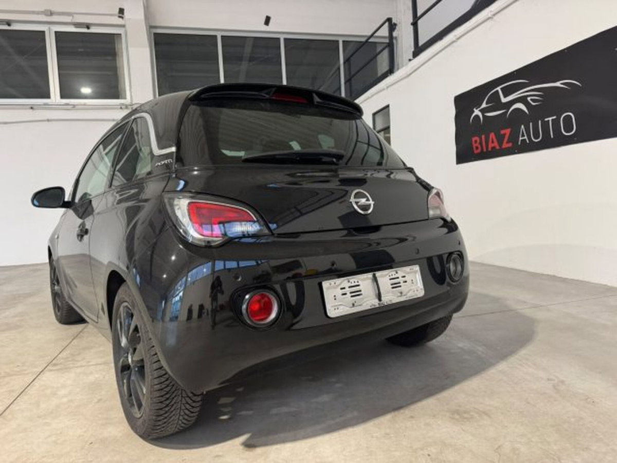 Opel Adam 1.2 70 CV Glam (8)