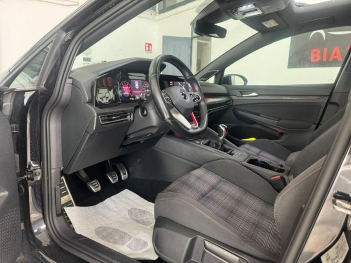 Volkswagen Golf 2.0 tsi GTI MT Ultimate 245cv (10)