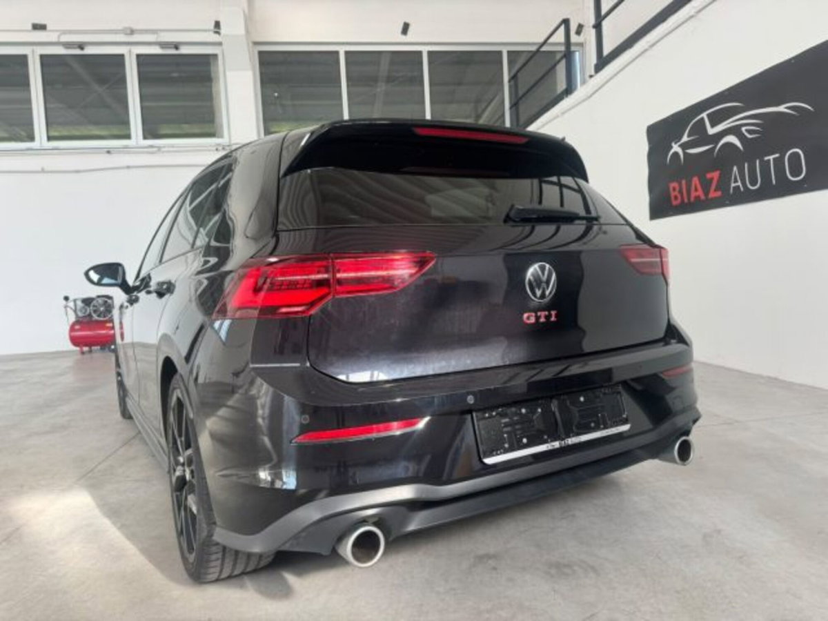 Volkswagen Golf 2.0 tsi GTI MT Ultimate 245cv (5)