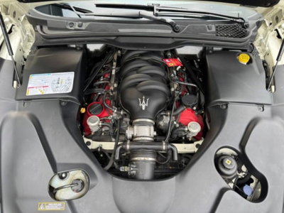 Maserati Grancabrio 4.7 V8 (18)