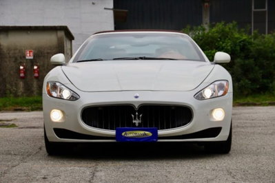 Maserati Grancabrio 4.7 V8 (8)