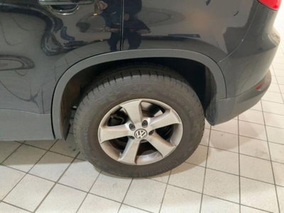 Volkswagen Tiguan 2.0 TDI DPF 4MOTION DSG Sport & Style (10)