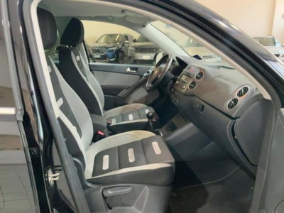 Volkswagen Tiguan 2.0 TDI DPF 4MOTION DSG Sport & Style (12)