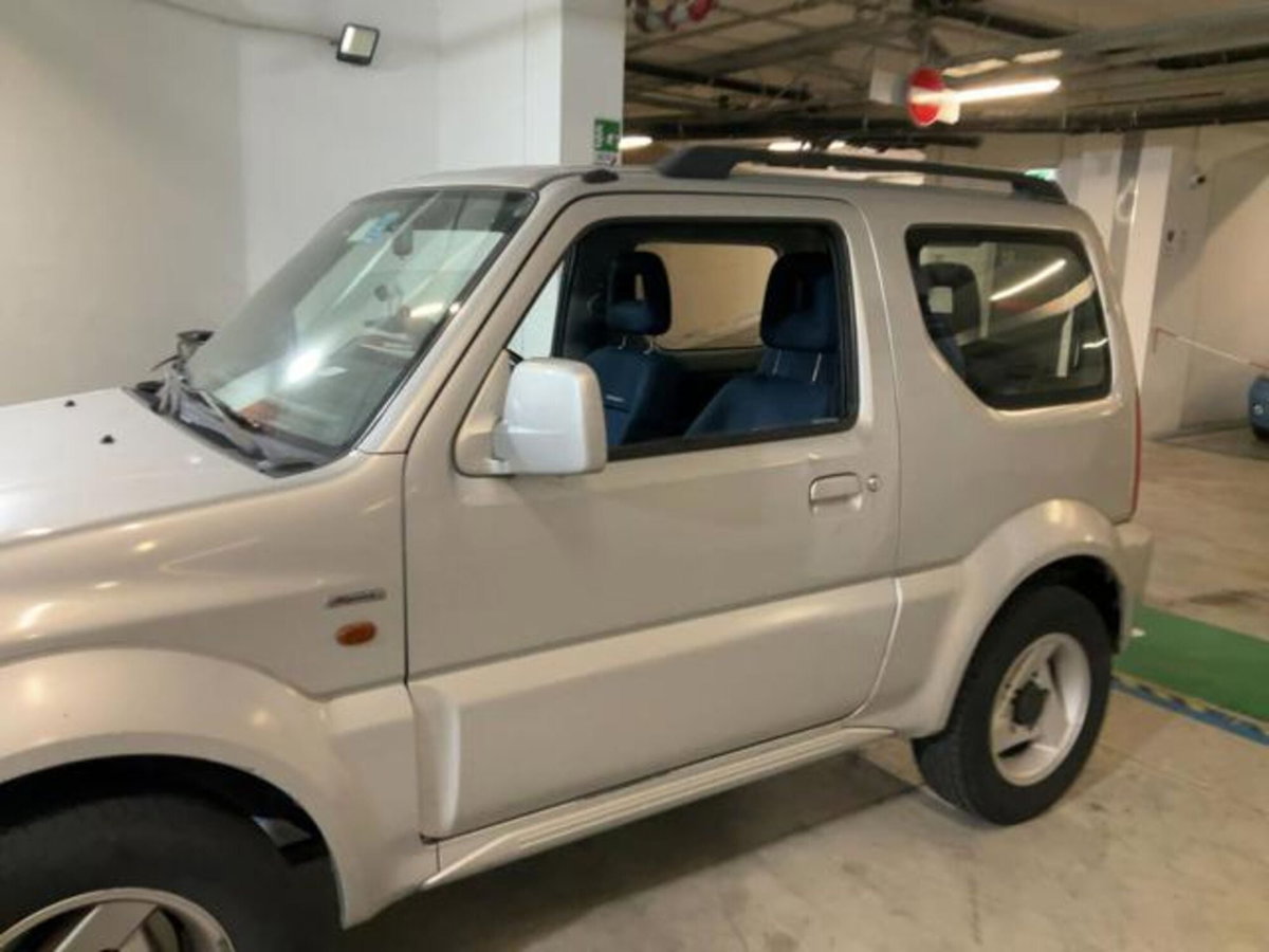 Suzuki Jimny 1.3i 16V cat 4WD JLX (3)