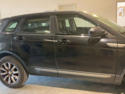 Land Rover Range Rover Evoque 2.2 TD4 5p. Loire Edition Pure Tech (9)