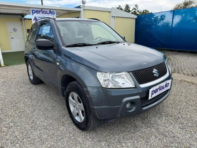 Suzuki Grand Vitara 1.9 DDiS 3 porte (2)