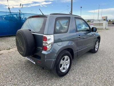 Suzuki Grand Vitara 1.9 DDiS 3 porte (6)