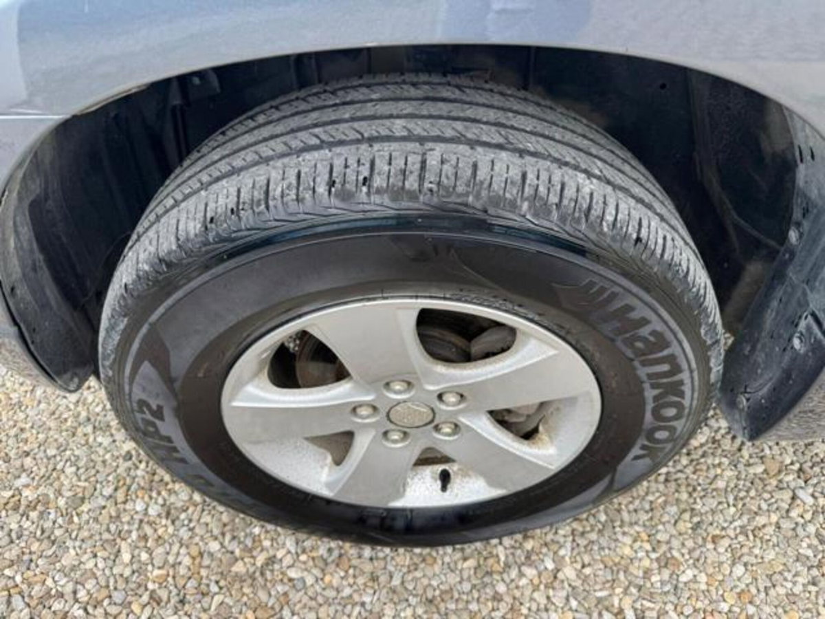 Suzuki Grand Vitara 1.9 DDiS 3 porte (7)