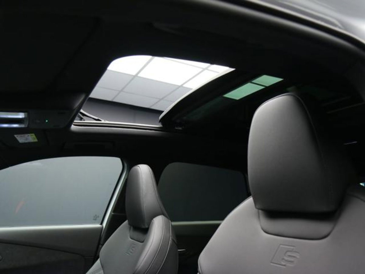 Audi Q3 Sportback 2.0 tfsi S line edition quattro 265cv s-tronic (13)