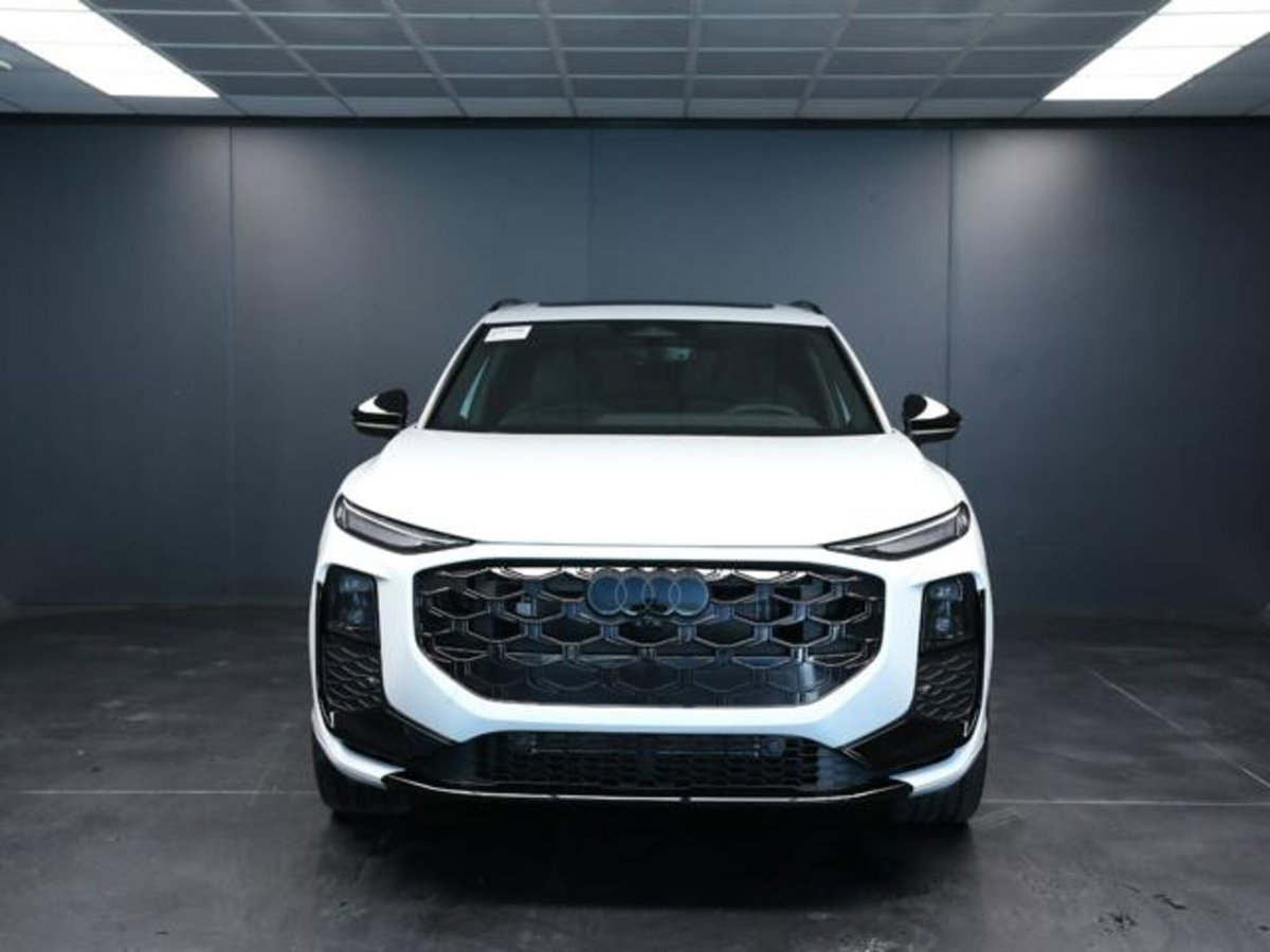 Audi Q3 Sportback 2.0 tfsi S line edition quattro 265cv s-tronic (2)