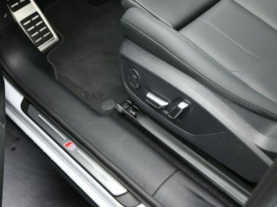 Audi Q3 Sportback 2.0 tfsi S line edition quattro 265cv s-tronic (9)