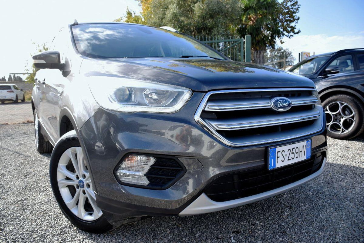 Ford Kuga 1.5 TDCI 120 CV S&S 2WD Titanium