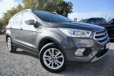 Ford Kuga 1.5 TDCI 120 CV S&S 2WD Titanium (10)