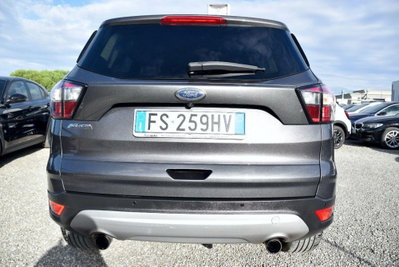 Ford Kuga 1.5 TDCI 120 CV S&S 2WD Titanium (15)