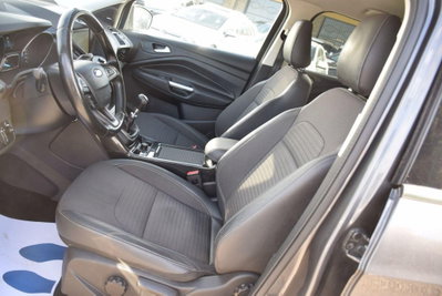 Ford Kuga 1.5 TDCI 120 CV S&S 2WD Titanium (6)
