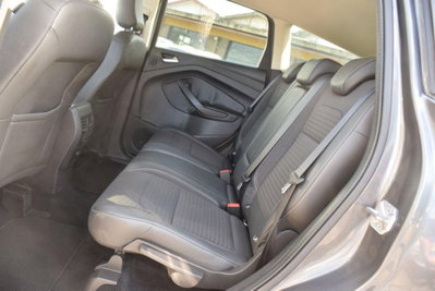 Ford Kuga 1.5 TDCI 120 CV S&S 2WD Titanium (7)