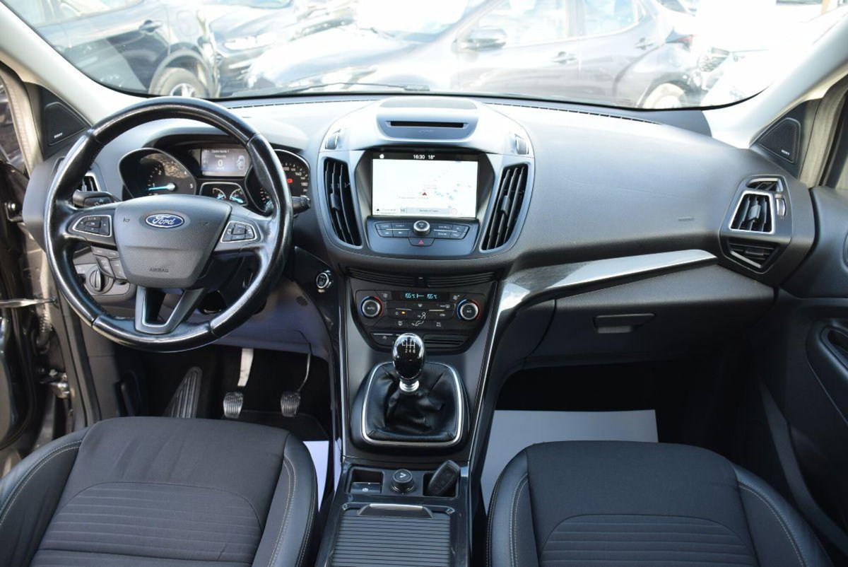 Ford Kuga 1.5 TDCI 120 CV S&S 2WD Titanium (8)