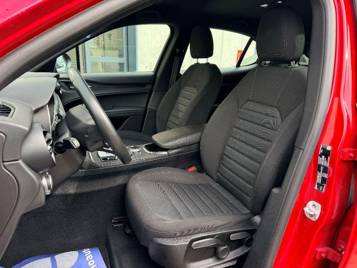 Alfa Romeo Stelvio 2.2 t Intensa Q4 210cv auto (10)