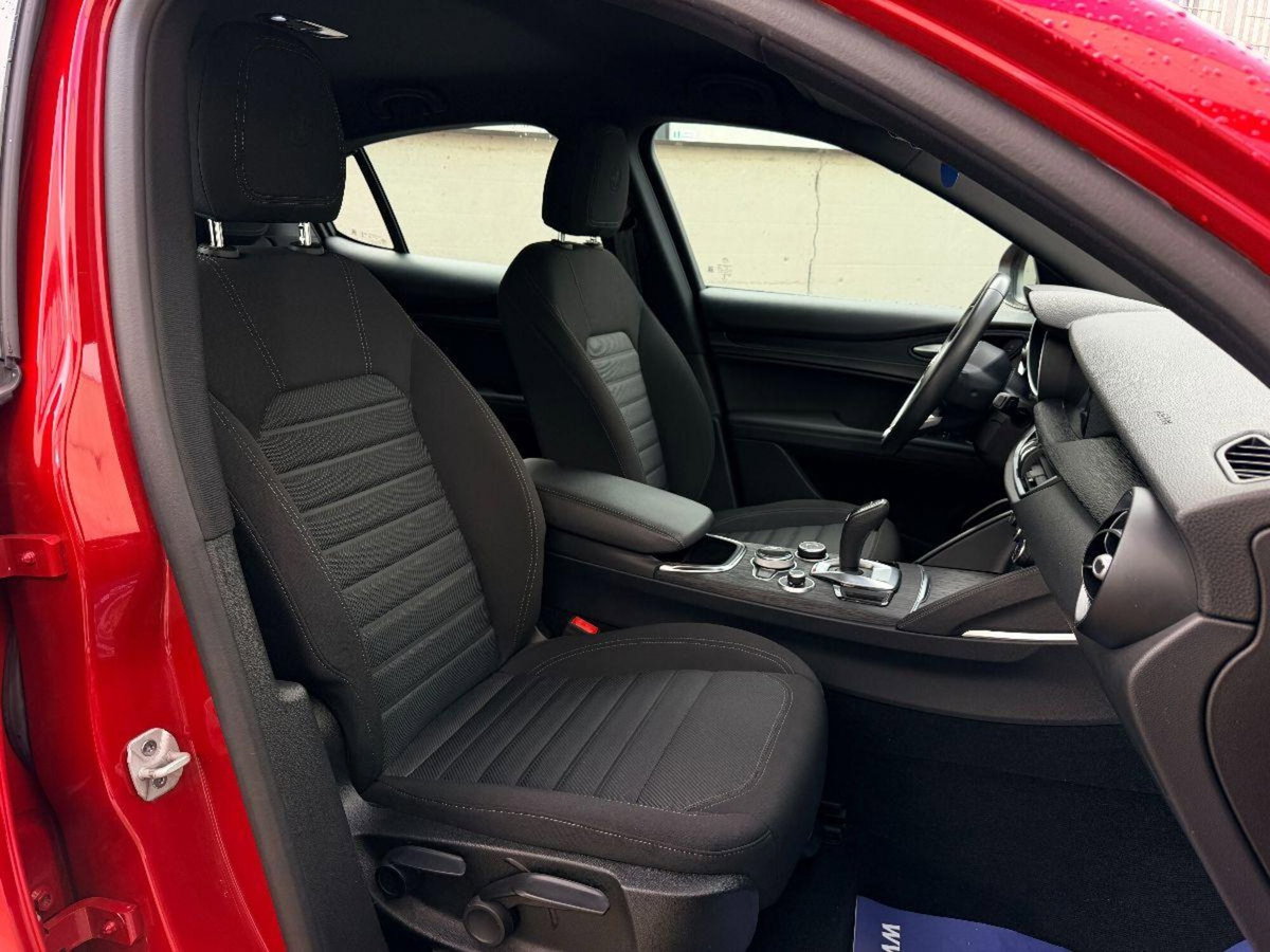 Alfa Romeo Stelvio 2.2 t Intensa Q4 210cv auto (11)