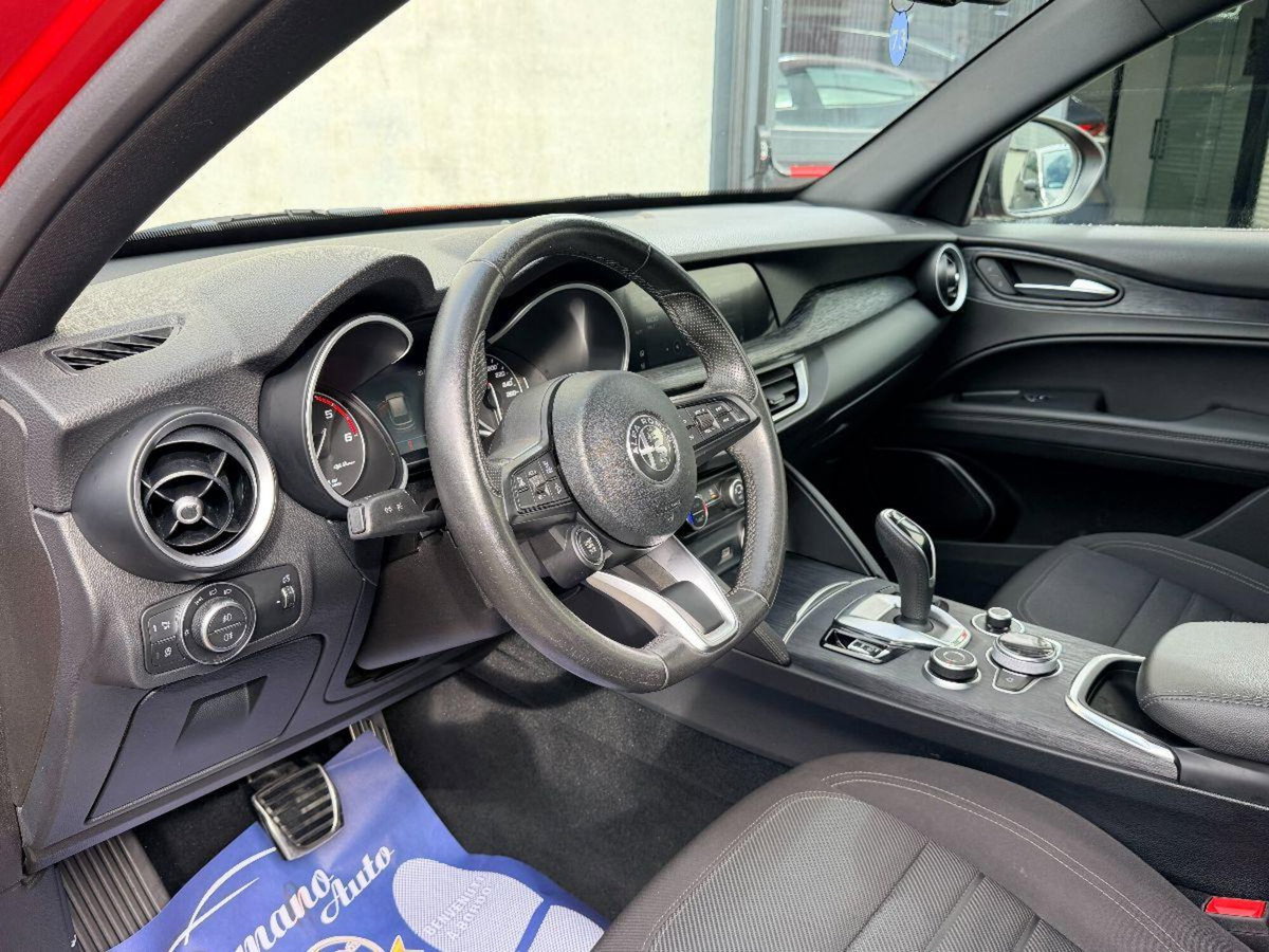 Alfa Romeo Stelvio 2.2 t Intensa Q4 210cv auto (5)