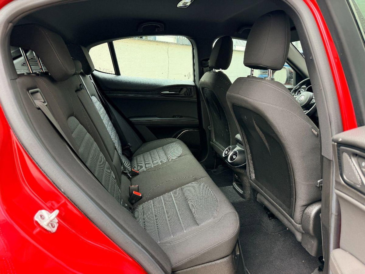 Alfa Romeo Stelvio 2.2 t Intensa Q4 210cv auto (7)
