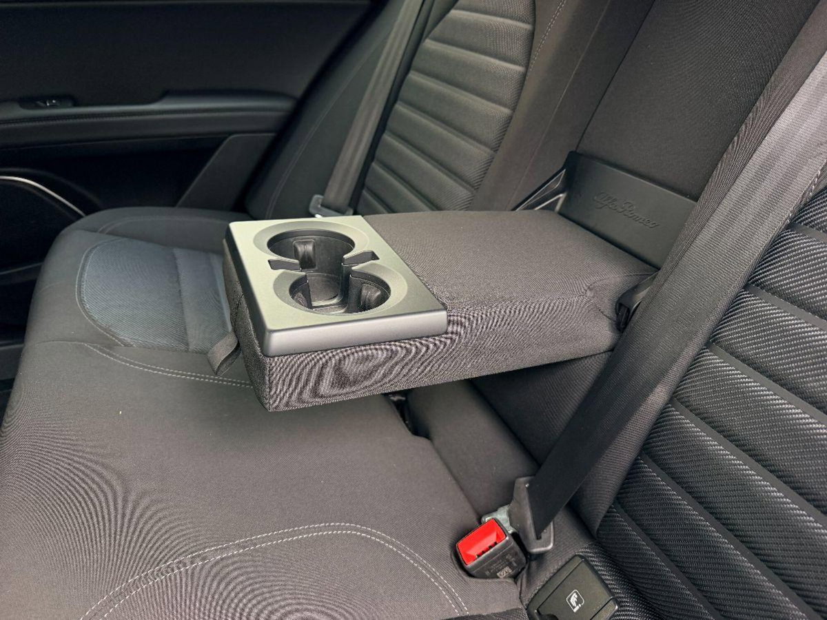 Alfa Romeo Stelvio 2.2 t Intensa Q4 210cv auto (8)