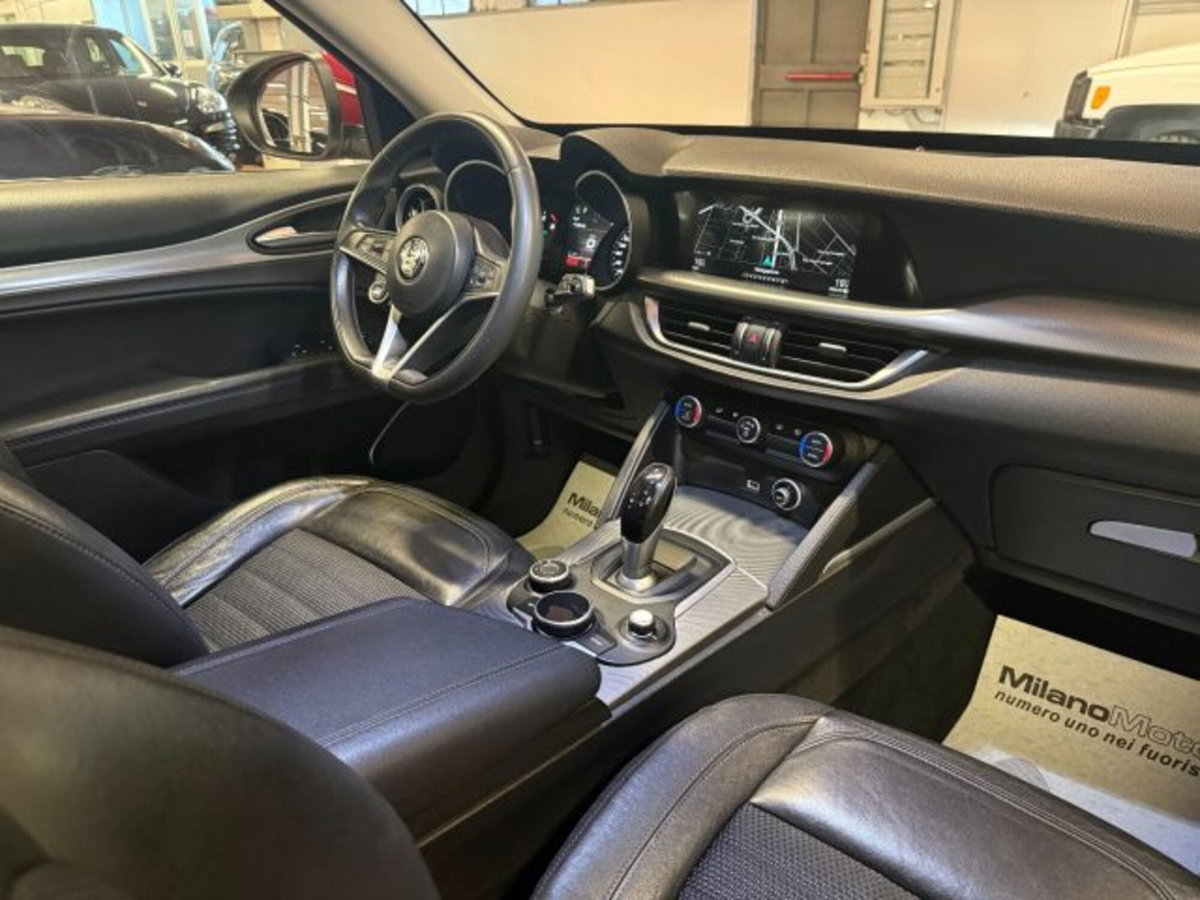 Alfa Romeo Stelvio Stelvio 2.2 Turbodiesel 180 CV AT8 RWD Super (10)