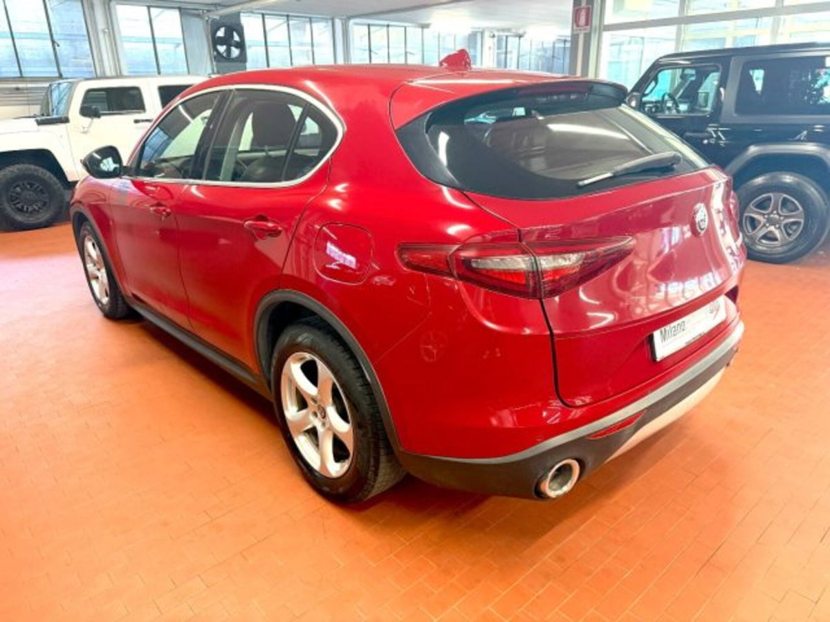 Alfa Romeo Stelvio Stelvio 2.2 Turbodiesel 180 CV AT8 RWD Super (4)