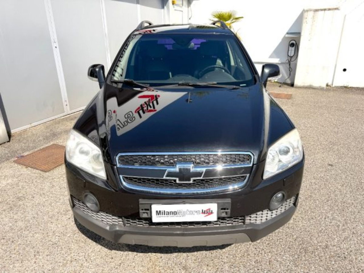 Chevrolet Captiva 2.0 VCDi LS (5)