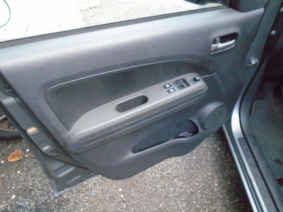 Opel Agila 1.2 16V 94CV Enjoy (7)
