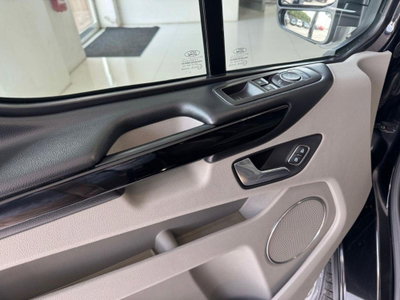 Ford Tourneo Custom 320 2.0 EcoBlue 185CV aut. PL c/sollev. Tit. (8)