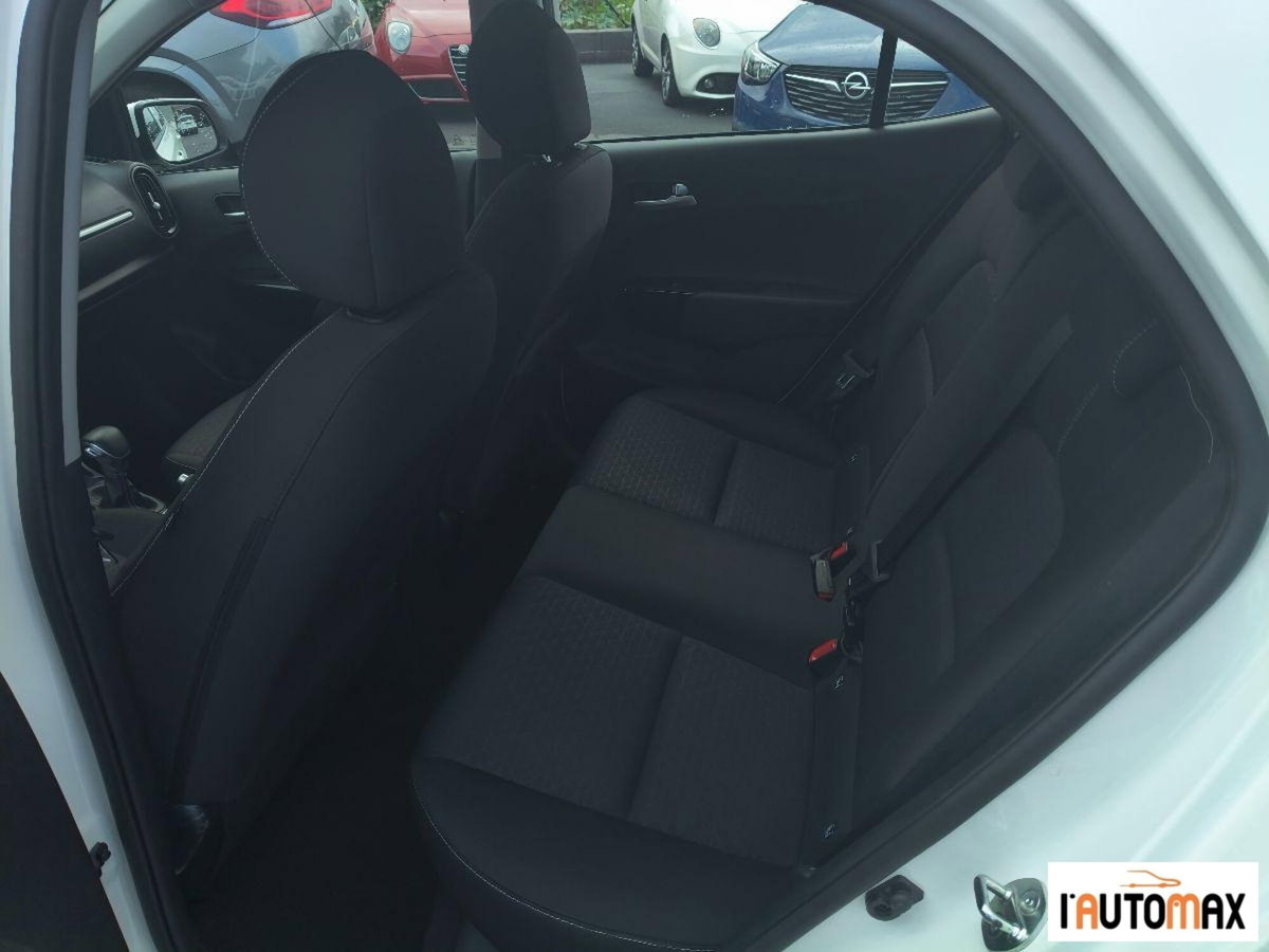 Kia Picanto 1.0 12V 5 porte AMT Style (14)