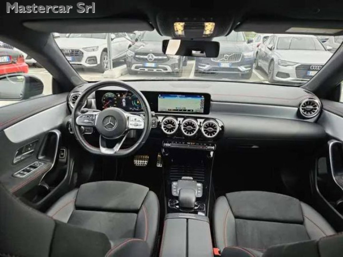 Mercedes-Benz CLA Shooting Brake 180 Shooting Brake Premium (10)