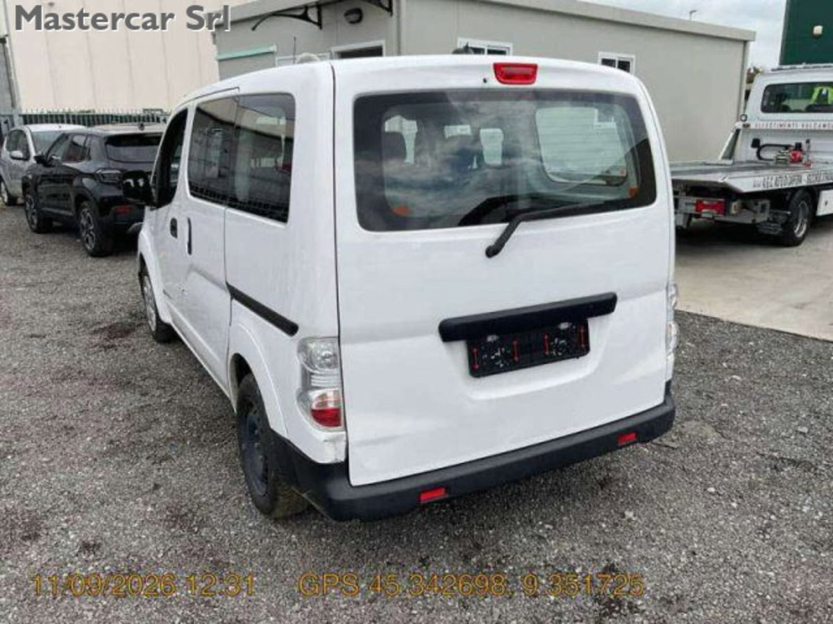 Nissan e-NV200 EV Bus Business 5 porte (4)