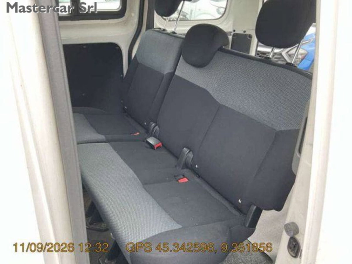 Nissan e-NV200 EV Bus Business 5 porte (8)