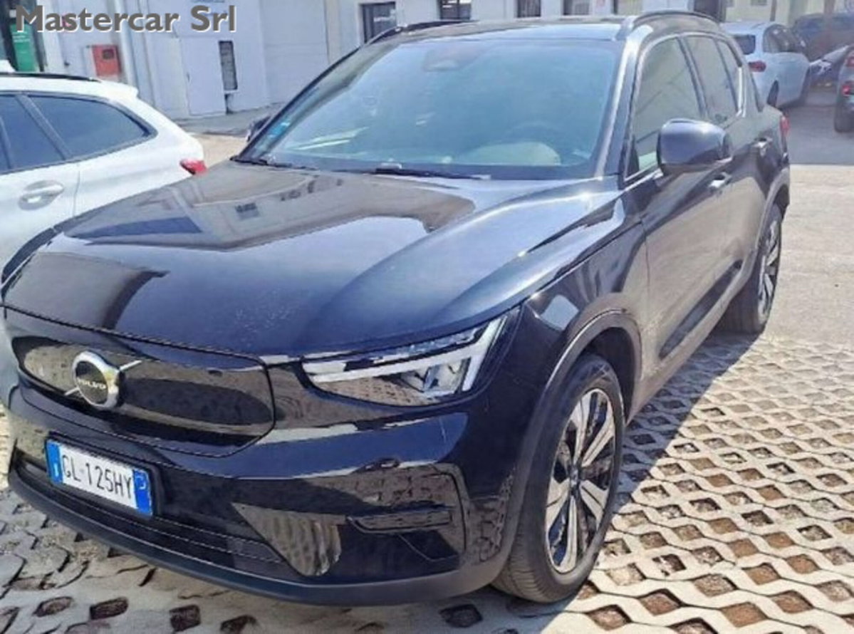 Volvo XC40 Recharge Pure Electric Single Motor FWD Plus (2)