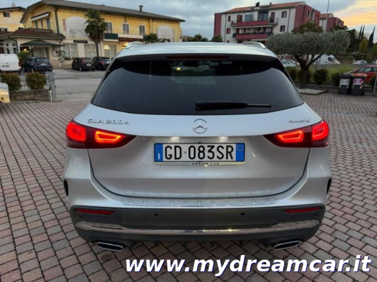 Mercedes-Benz GLA SUV 200 d Automatic 4Matic Premium (15)