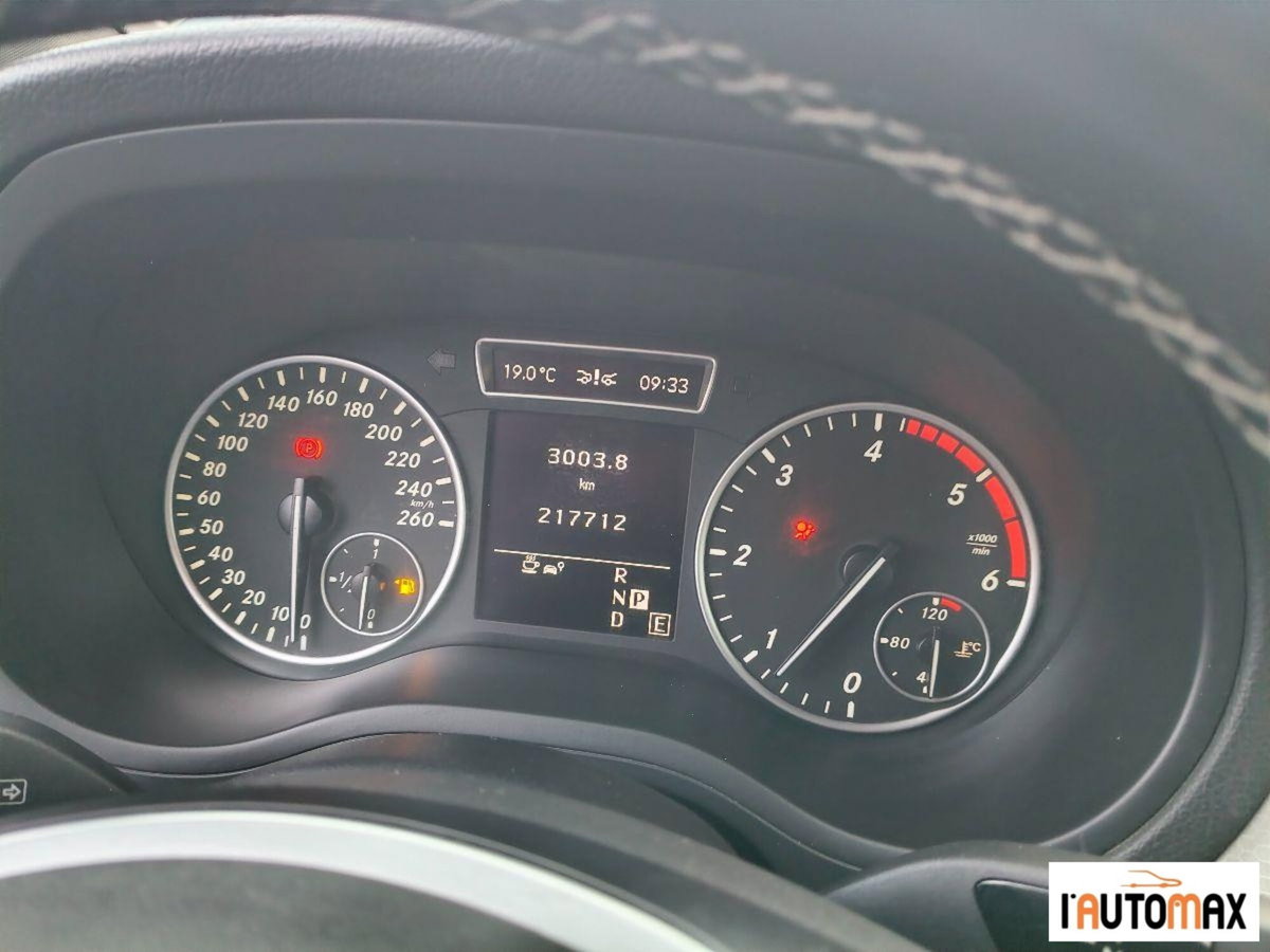 Mercedes-Benz Classe B 200 CDI Executive (9)
