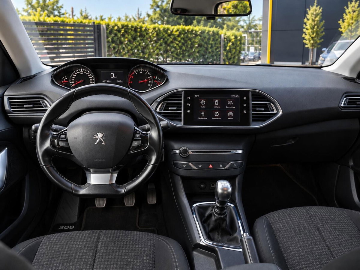 Peugeot 308 PureTech Turbo 110 S&S Active Pack (4)