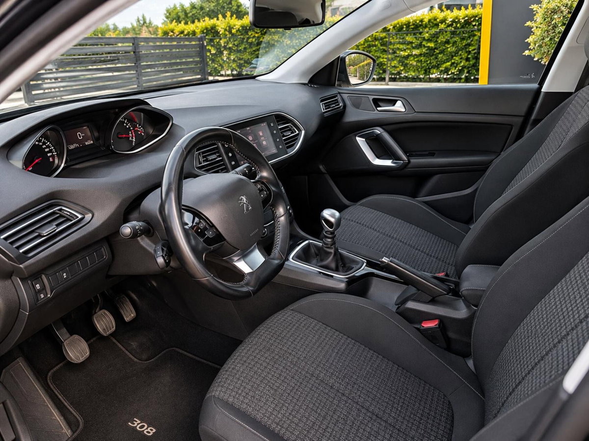 Peugeot 308 PureTech Turbo 110 S&S Active Pack (6)