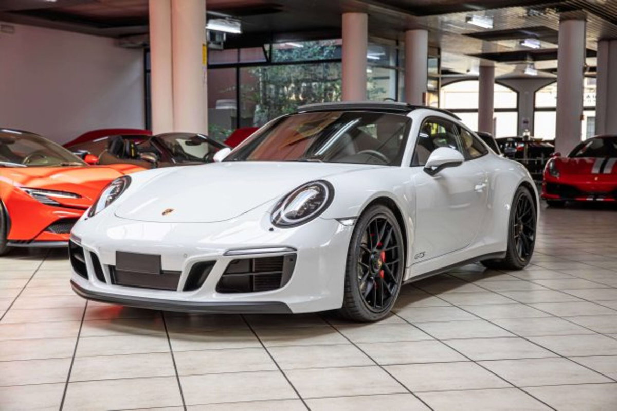 Porsche 911 Cabrio 3.0 Carrera 4 GTS (3)