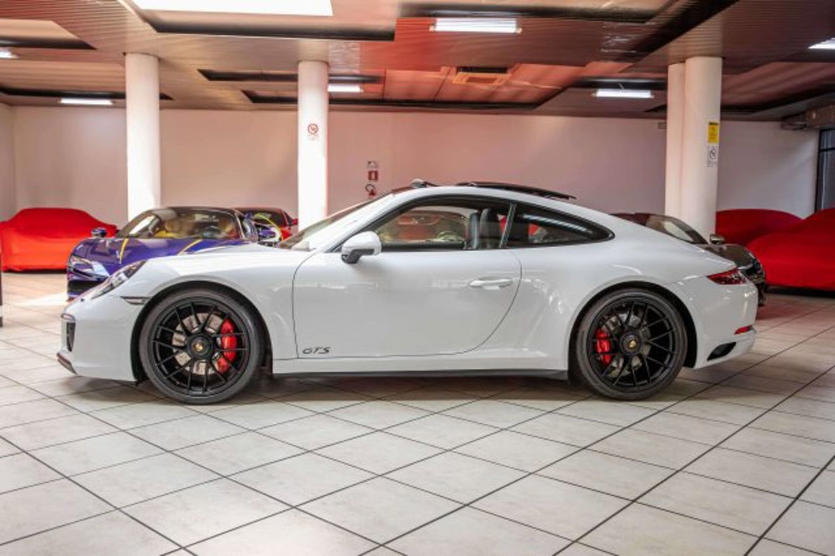 Porsche 911 Cabrio 3.0 Carrera 4 GTS (4)