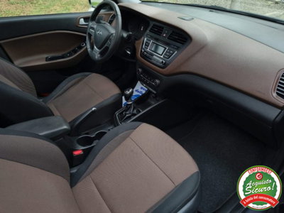 Hyundai i20 1.1 CRDi 12V 5 porte Style (14)
