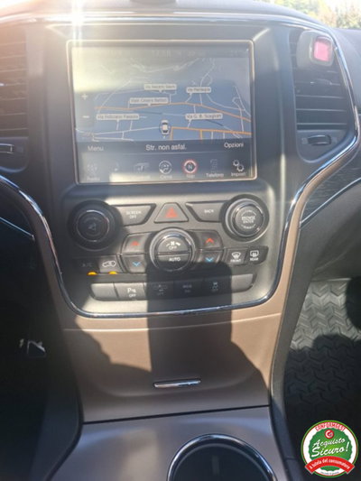 Jeep Grand Cherokee 3.0 V6 CRD 250 CV Multijet II Summit (14)