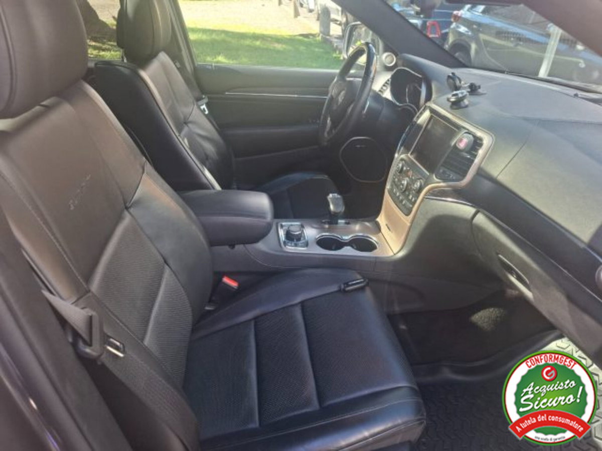 Jeep Grand Cherokee 3.0 V6 CRD 250 CV Multijet II Summit (9)