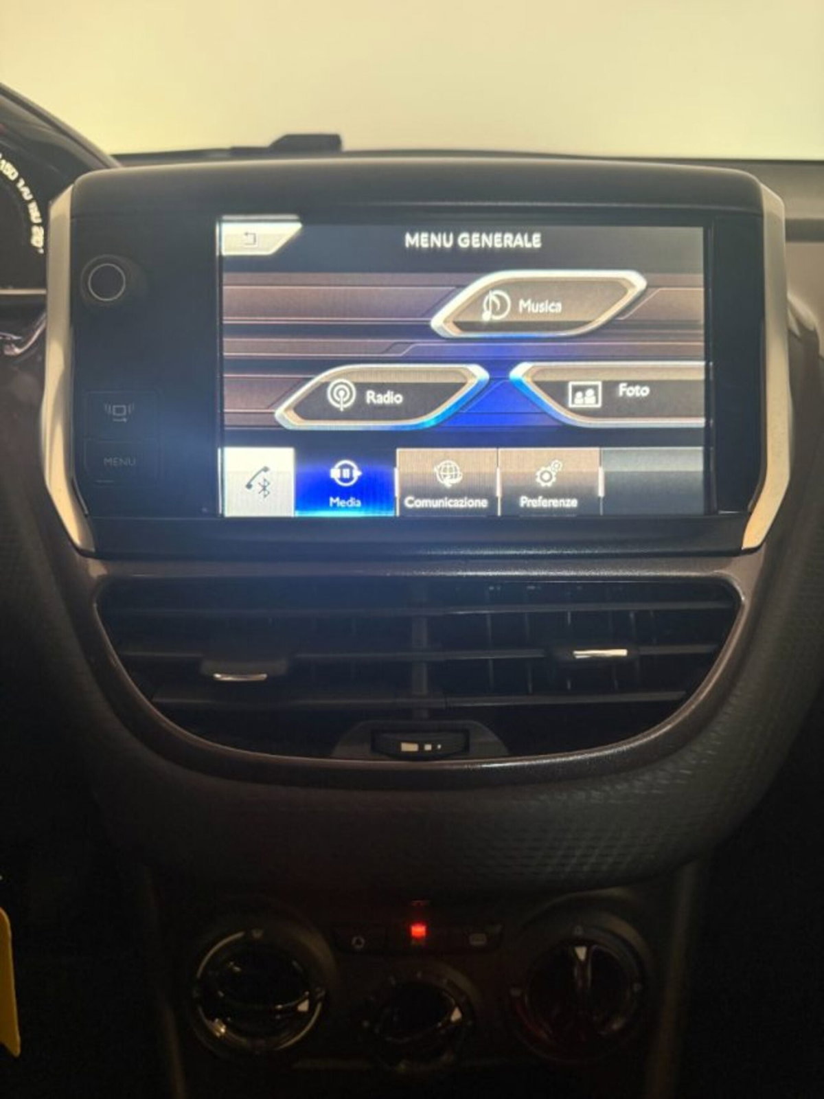 Peugeot 2008 82 Allure (11)